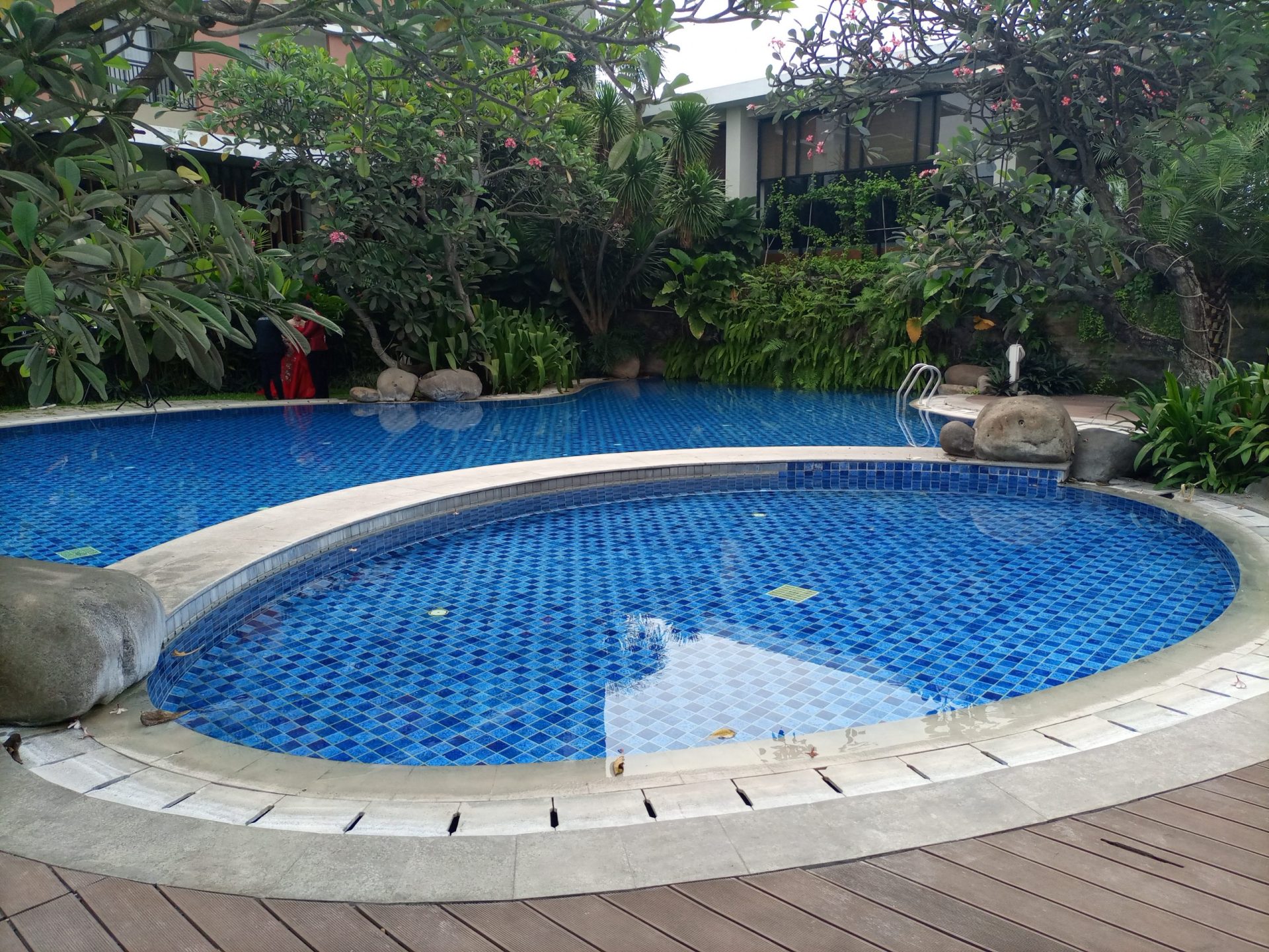 hotel aston 2